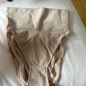 Skims L/XL tummy control